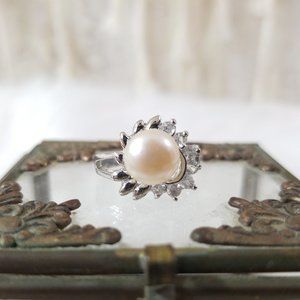 nwot 9mm Saltwater Pearl Channel Silver Ring